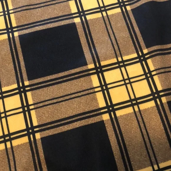 #76 NWOT Yellow Plaid Mini Skirt - Picture 5 of 14